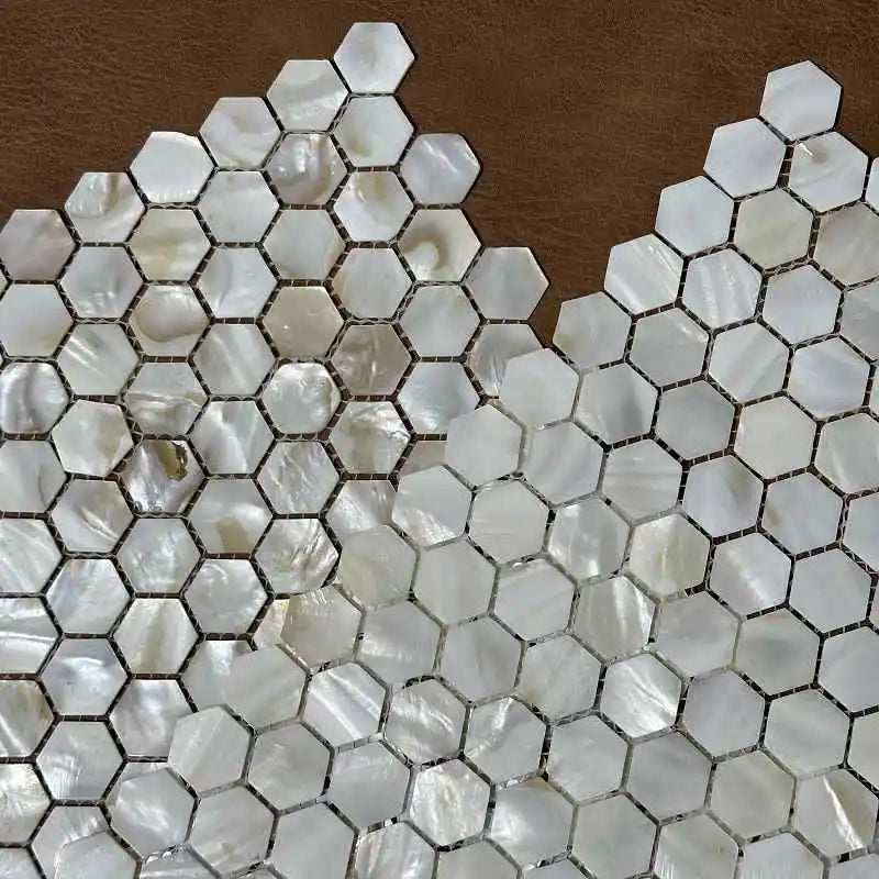 Wholesale Shell Mosaic Tile Natural White Mother of Pearl Wall Backsplash Bathroom Tiles fish scale sheet kitchen Hexagon