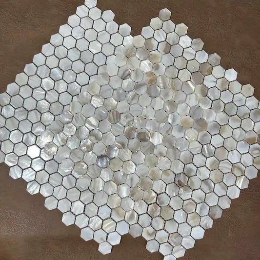 Wholesale Shell Mosaic Tile Natural White Mother of Pearl Wall Backsplash Bathroom Tiles fish scale sheet kitchen Hexagon